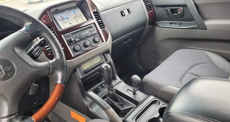 Mitsubishi Pajero cena 32600 przebieg: 219170, rok produkcji 2000 z Rzeszów małe 137